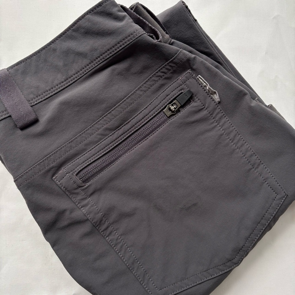 Duluth Men's Jet Equity Work From Anywhere Pants Size 30x32